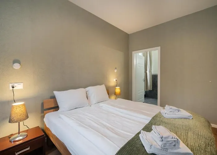 Betweenlakes Ground Floor West * אינטרלאקן