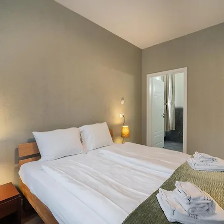 Betweenlakes Ground Floor West * Interlaken